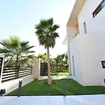 Villa Nouriya