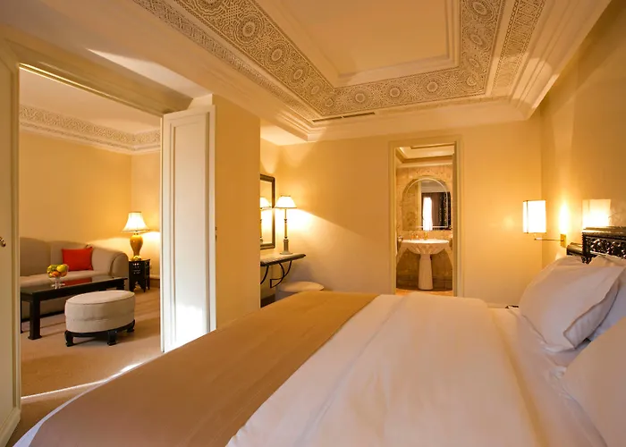 Nassim Hotel