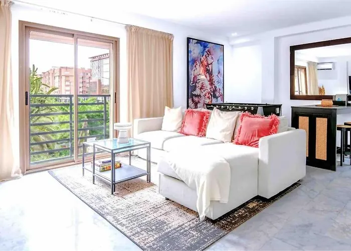 Fun-Filled Luxury City Center Apartment