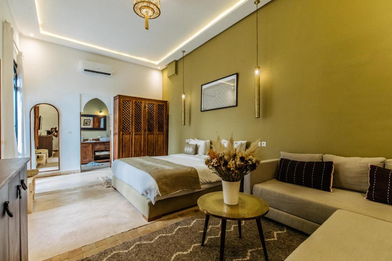 Guest house Nayanour 2*