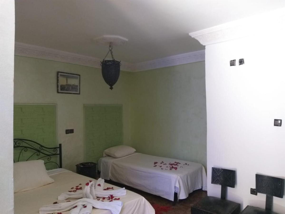 Agnaou Hotel *
