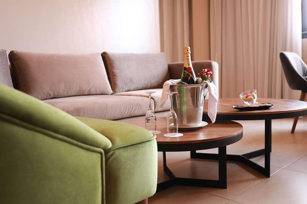 Kenzi Farah Hotel 5*