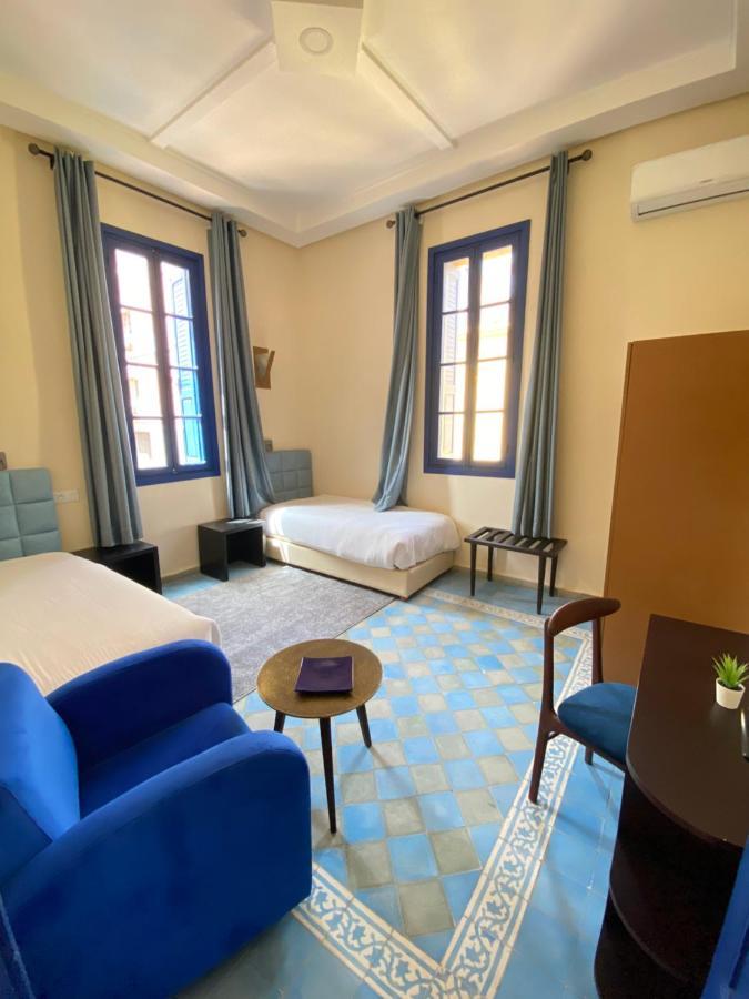 Comfy Colonial *