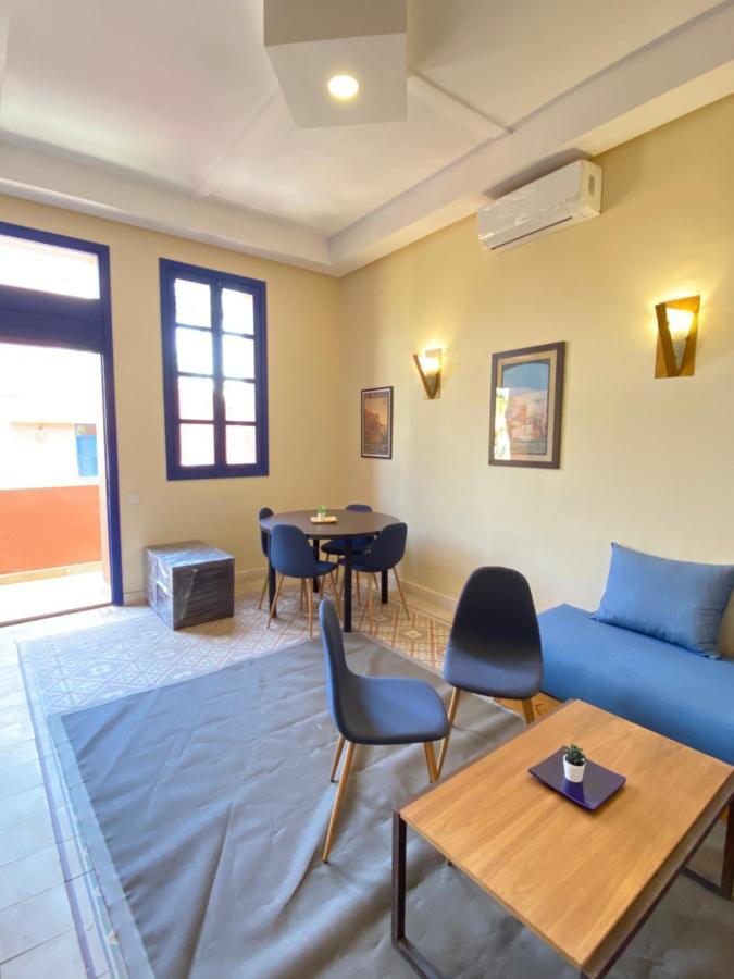 Comfy Colonial Apartment