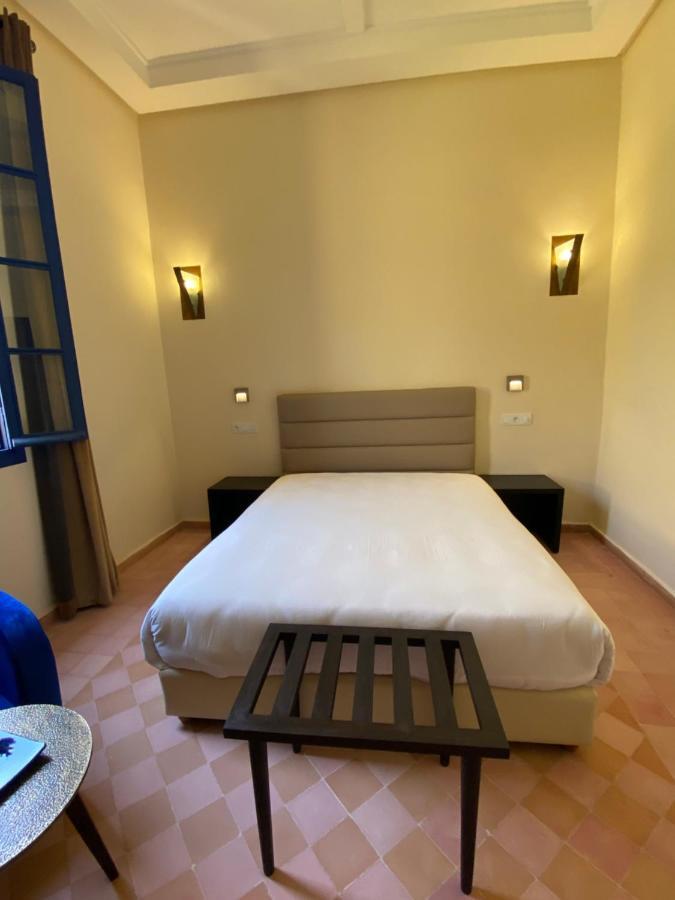 Comfy Colonial Apartment