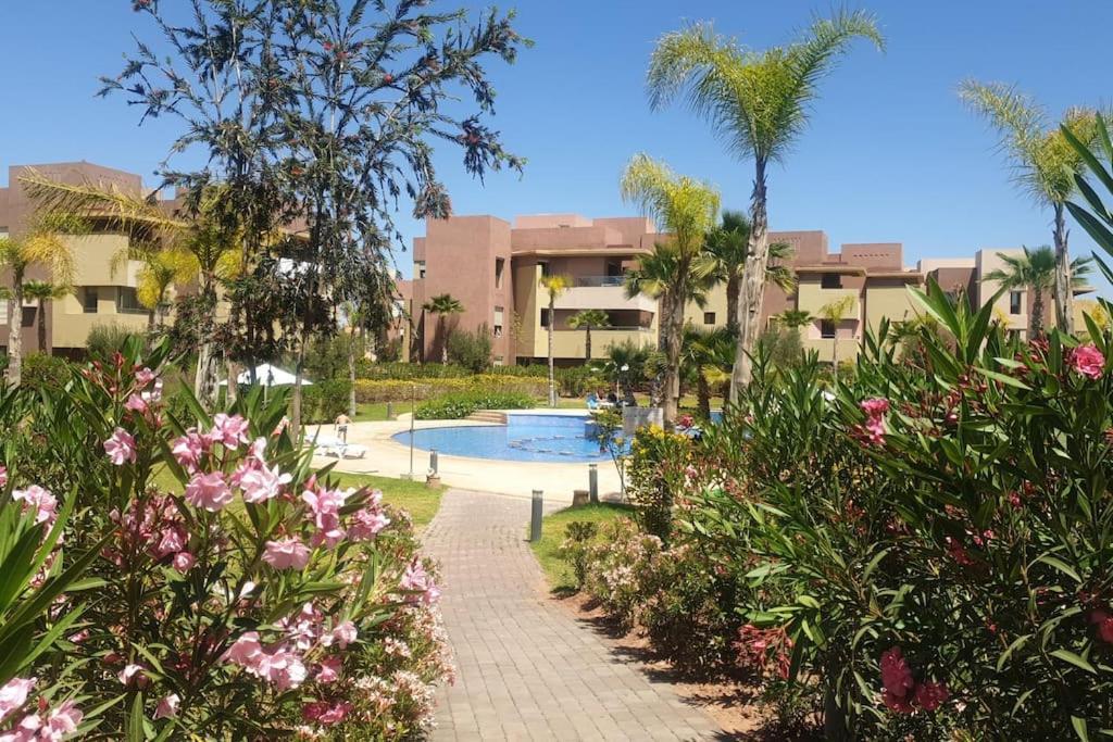 Apartment Very Charming Home, Garden, Great Location, Golf View & Direct Access Pool