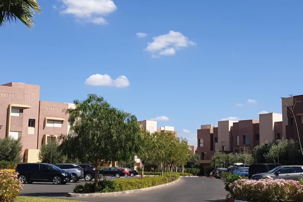 Apartment Very Charming Home, Garden, Great Location, Golf View & Direct Access Pool *