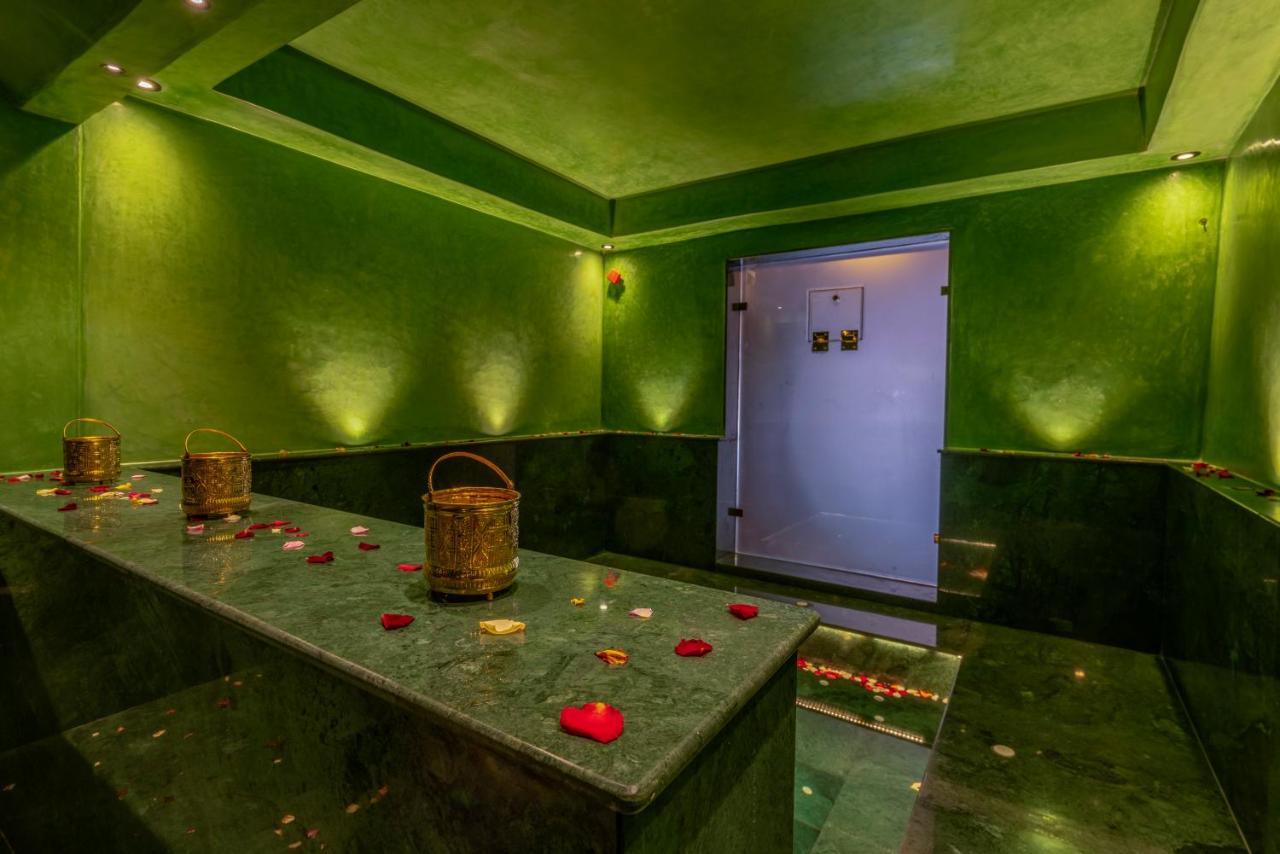 La Bleue & Bed & Breakfast 2*