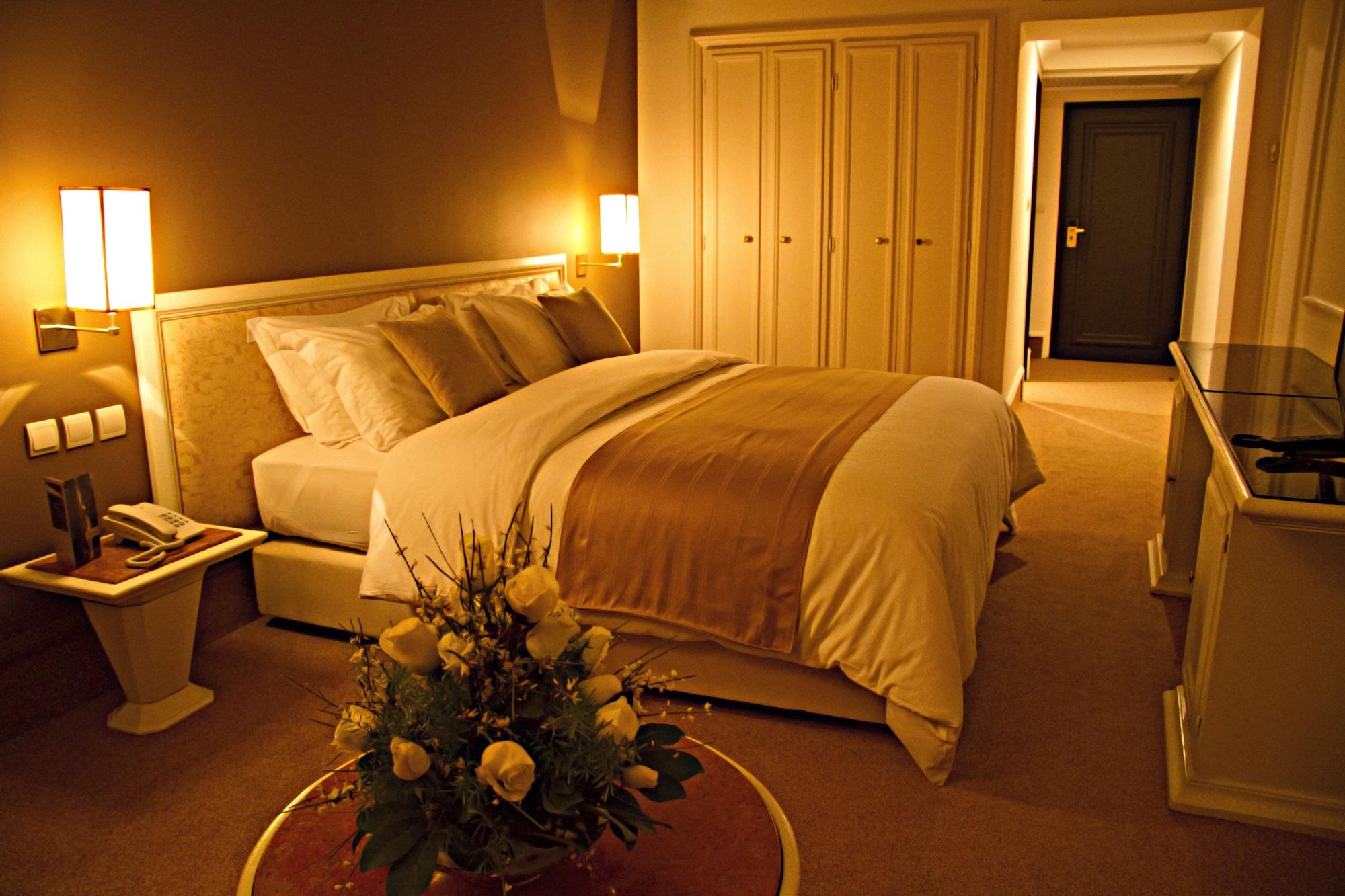 Hotel Nassim