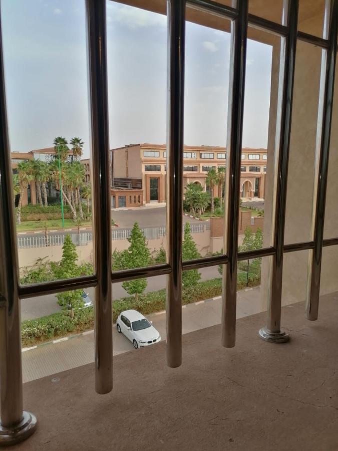 Apartment Un Avec Piscine A Marrakech