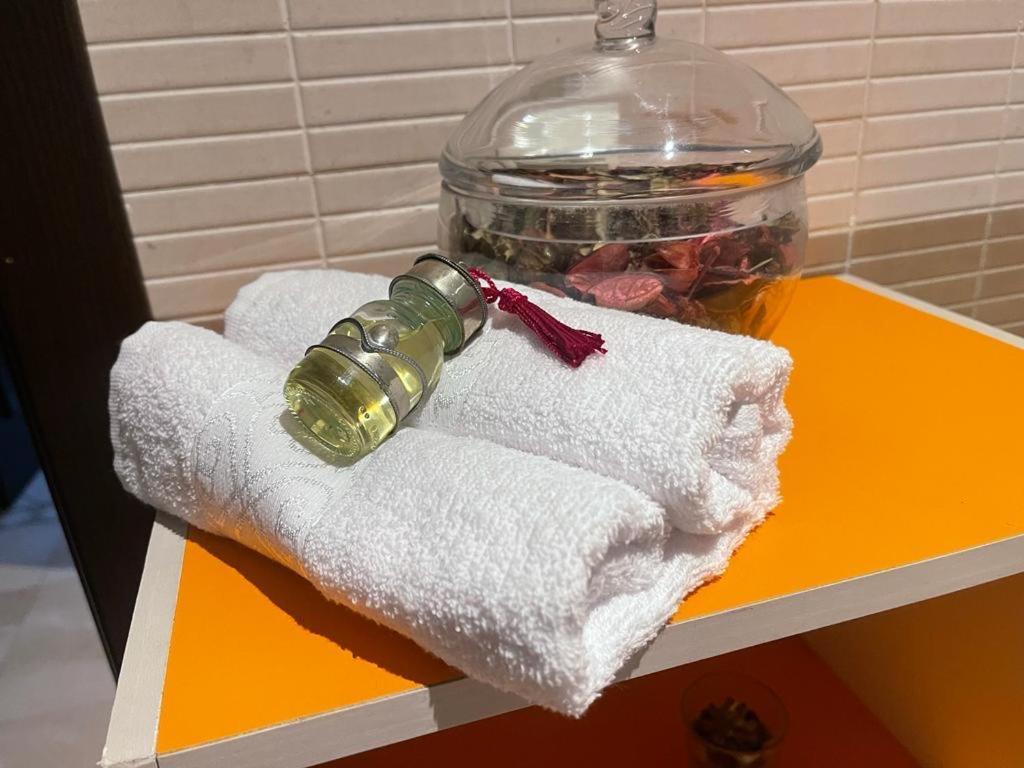 Apartamento Magnifique Spacieux Confort Propre Familial 2 Salon Et Salle A Manger A 20mn A Pied De Place Jemaa El Fina 4 Piscines Dans Espace De Golf A 12 Mn En Voitures L Entree Est Gratuit Pour La Clientele Ouvert Entre 10h Et 20h *