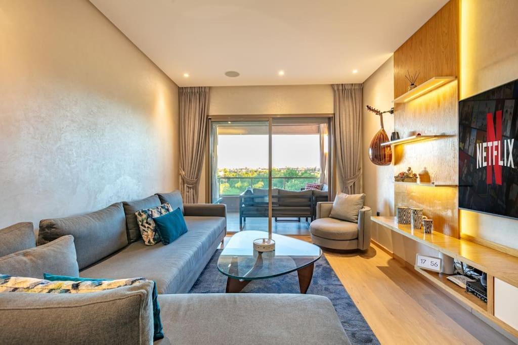 Apartment Po 10 De Luxe, Golf, Piscine & Club House