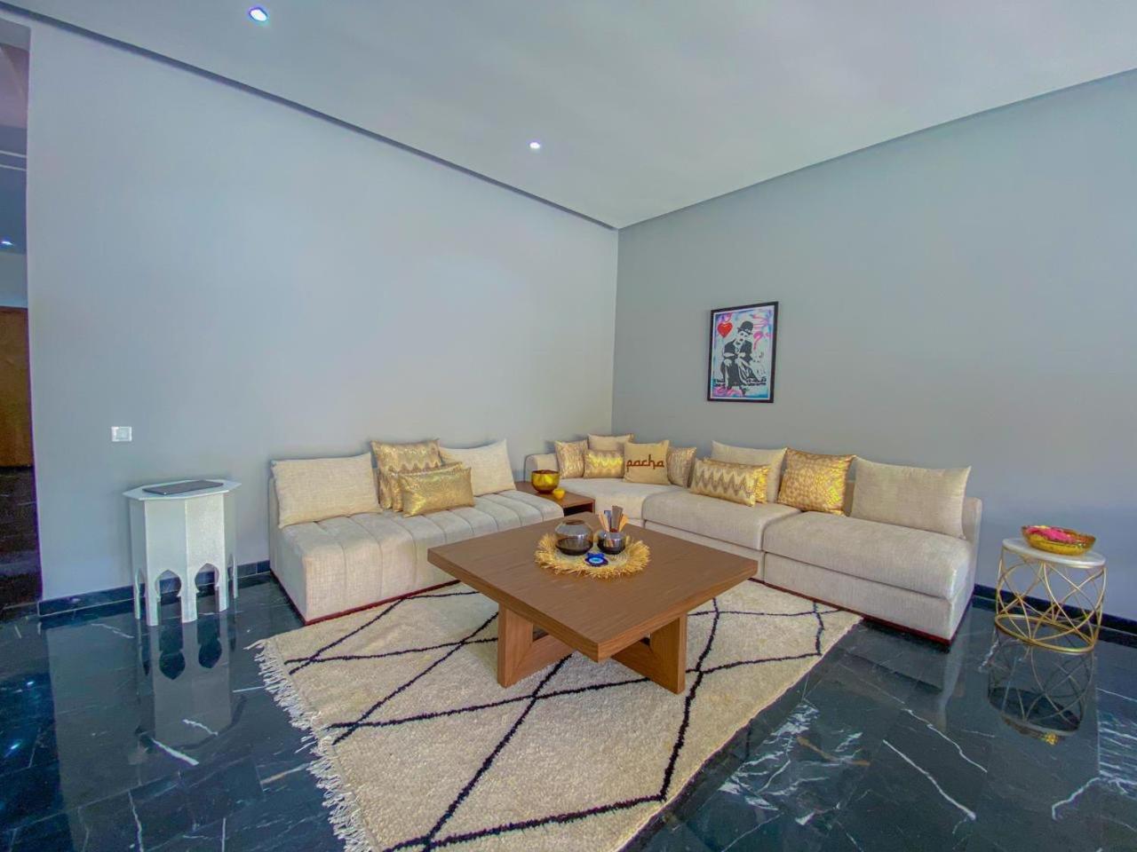 Maje Villa *