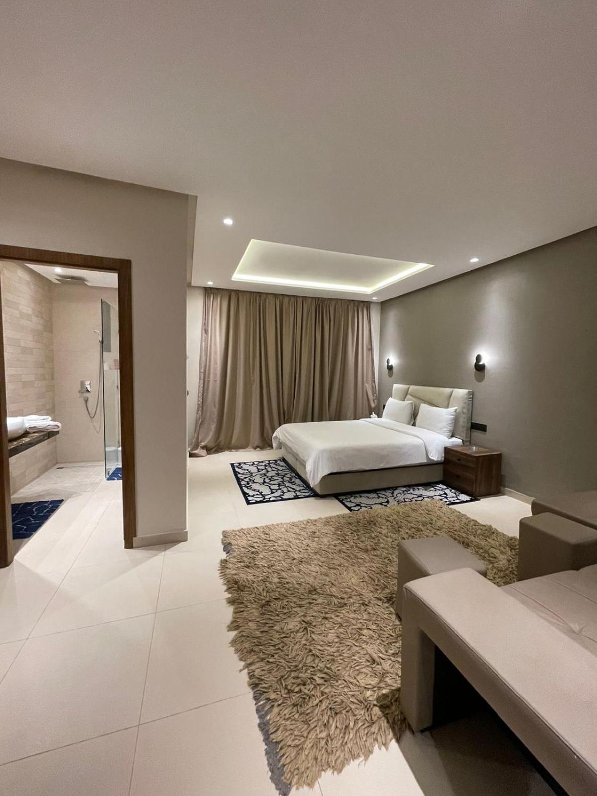 Nouriya Villa *