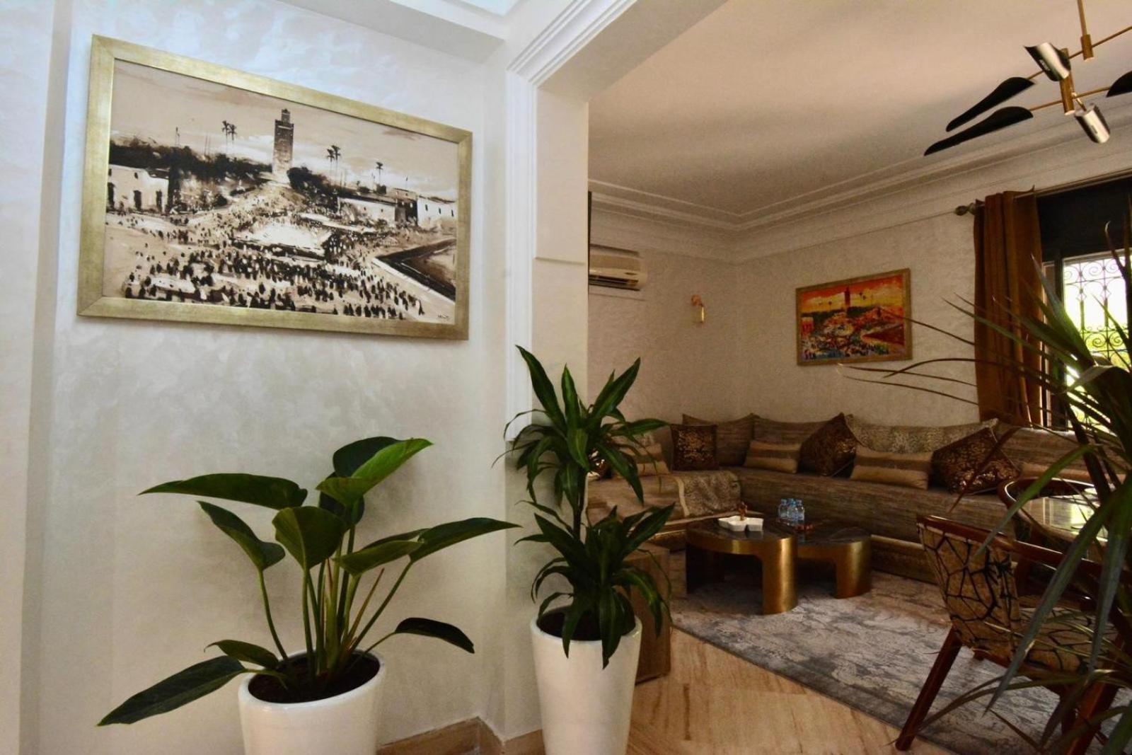 Holiday home Cozy Rez De Jardin