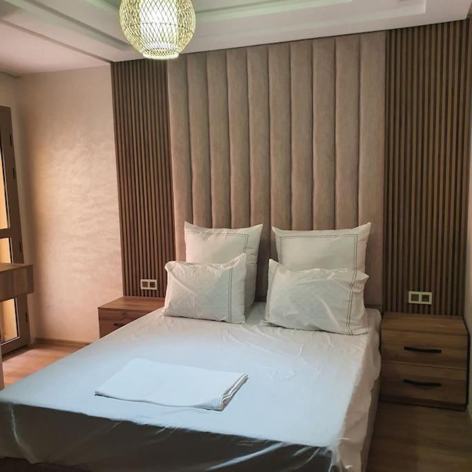 Pres Du Ibis Et Wazo Et Marjane Mall Apartment *