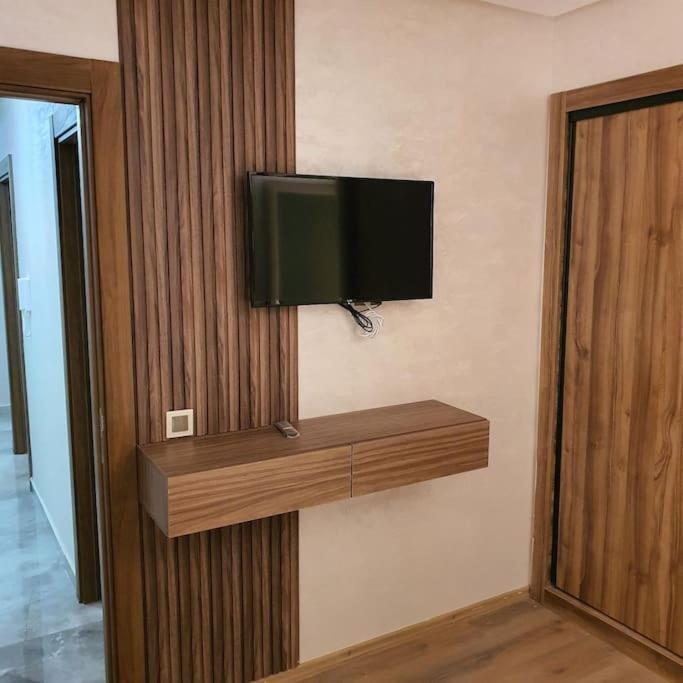 Pres Du Ibis Et Wazo Et Marjane Mall Apartment *