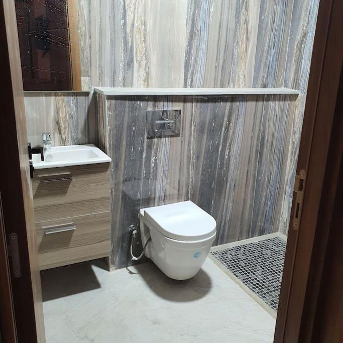 Pres Du Ibis Et Wazo Et Marjane Mall Apartment