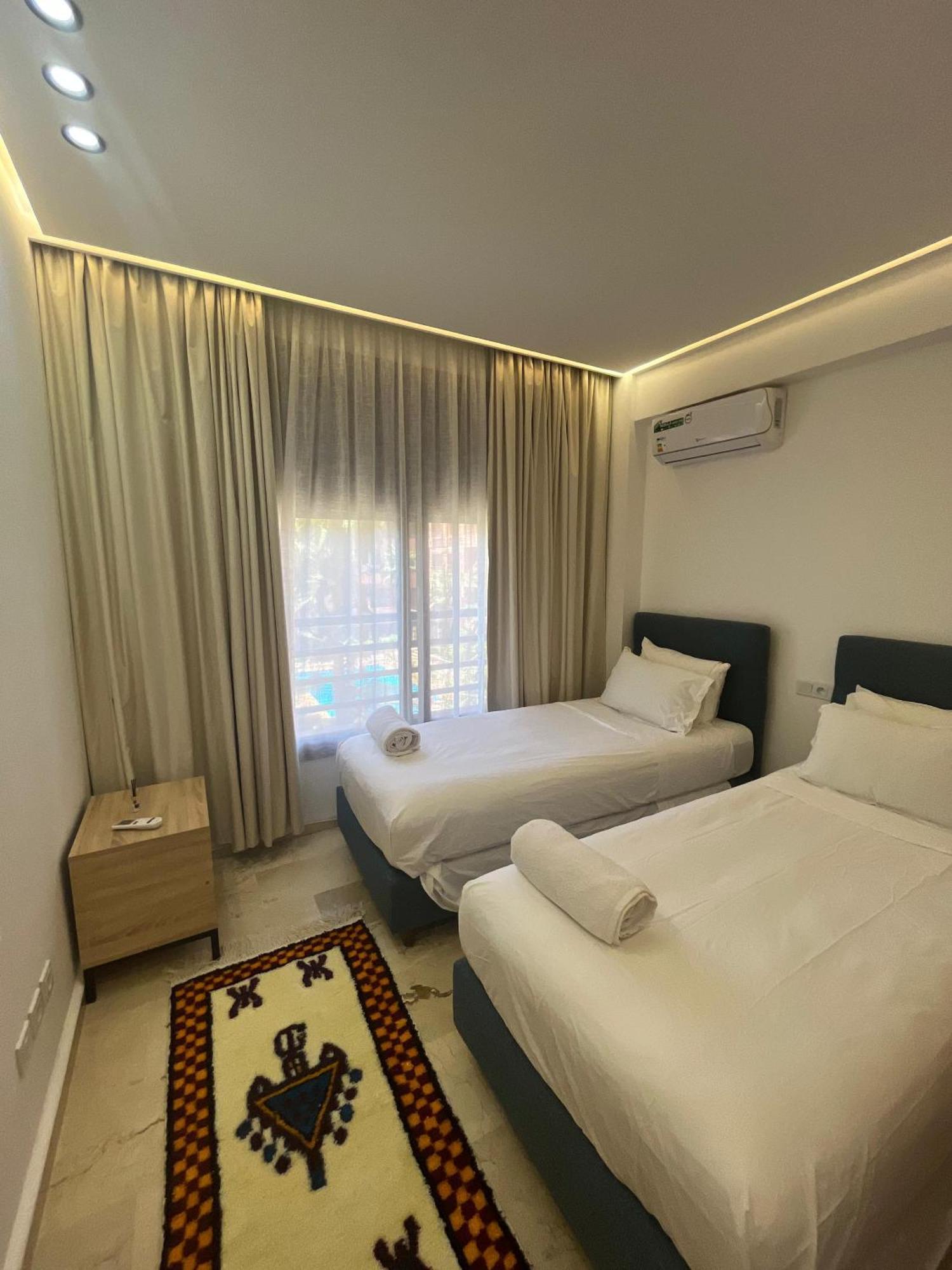 Premium Amazigh 2br Flat - Balcony & Pool Access
