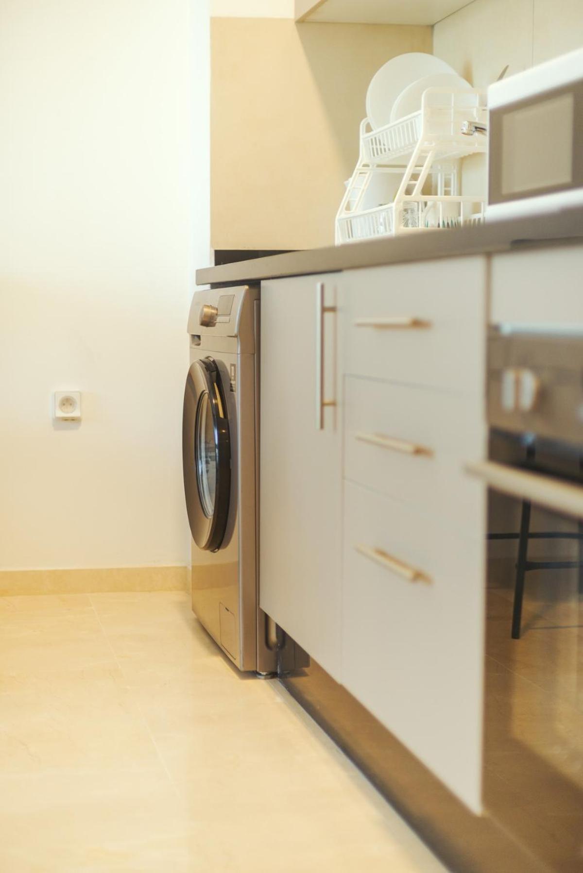 Apartment Livia Cosy - Clim, Wifi, Jardin A 10min De L'aeroport *