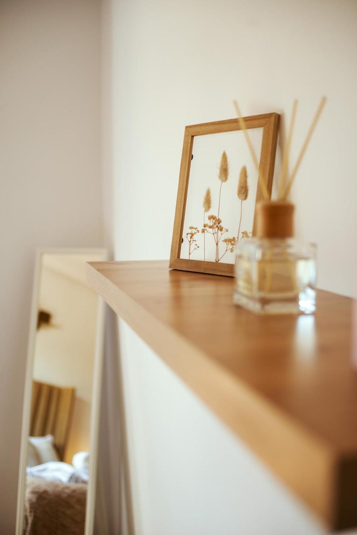 Apartment Livia Cosy - Clim, Wifi, Jardin A 10min De L'aeroport
