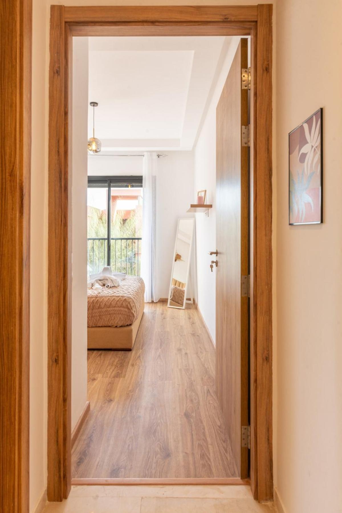 Livia Cosy - Clim, Wifi, Jardin A 10min De L'aeroport Apartment *