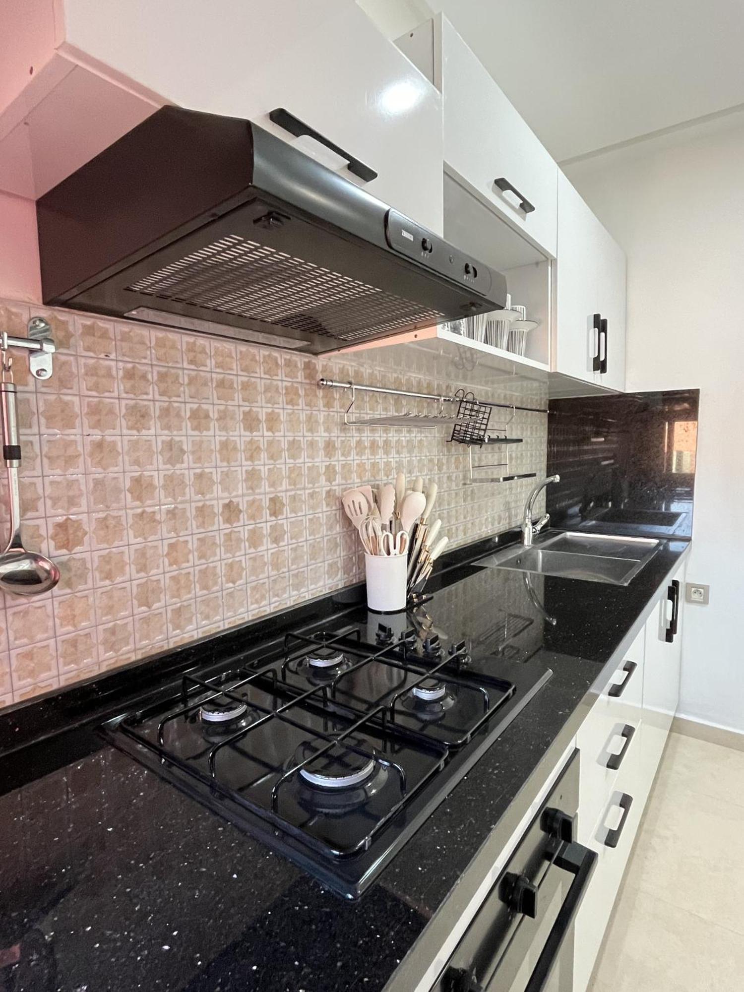 Modern With Fully Equipped Kitchen Perfect Location In Marrakech Apartment Marrakesh
