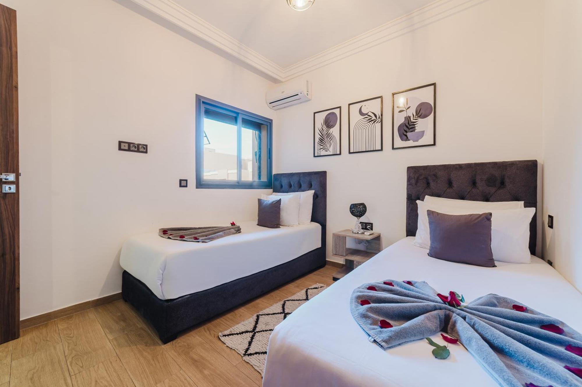 Confortable & Tres Bien Note - Vue Piscine, Proche M Avenue, Piscine, Fibre Optique, Parking Apartment