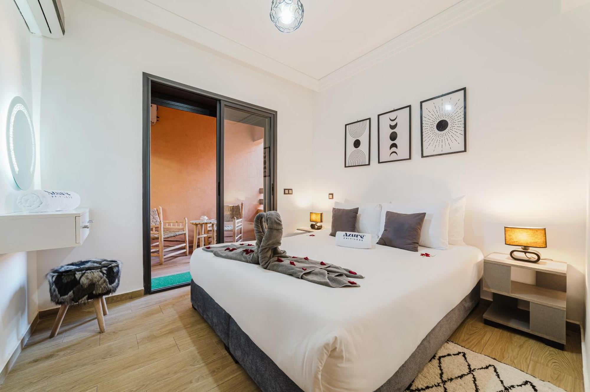Confortable & Tres Bien Note - Vue Piscine, Proche M Avenue, Piscine, Fibre Optique, Parking