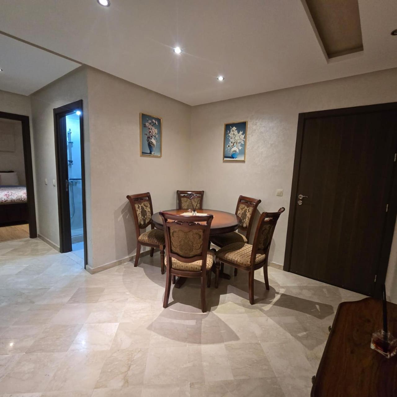 Apartment Luxury Center With 2 Pools