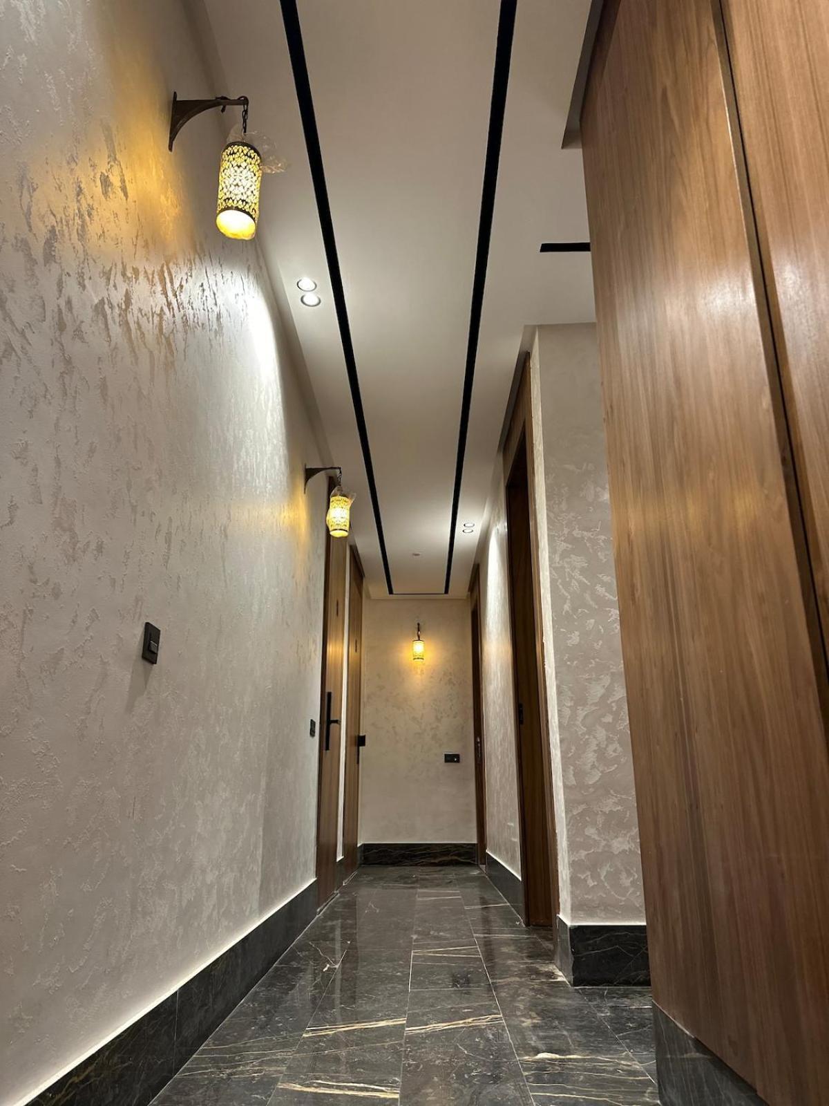 Standing Centre Apartment