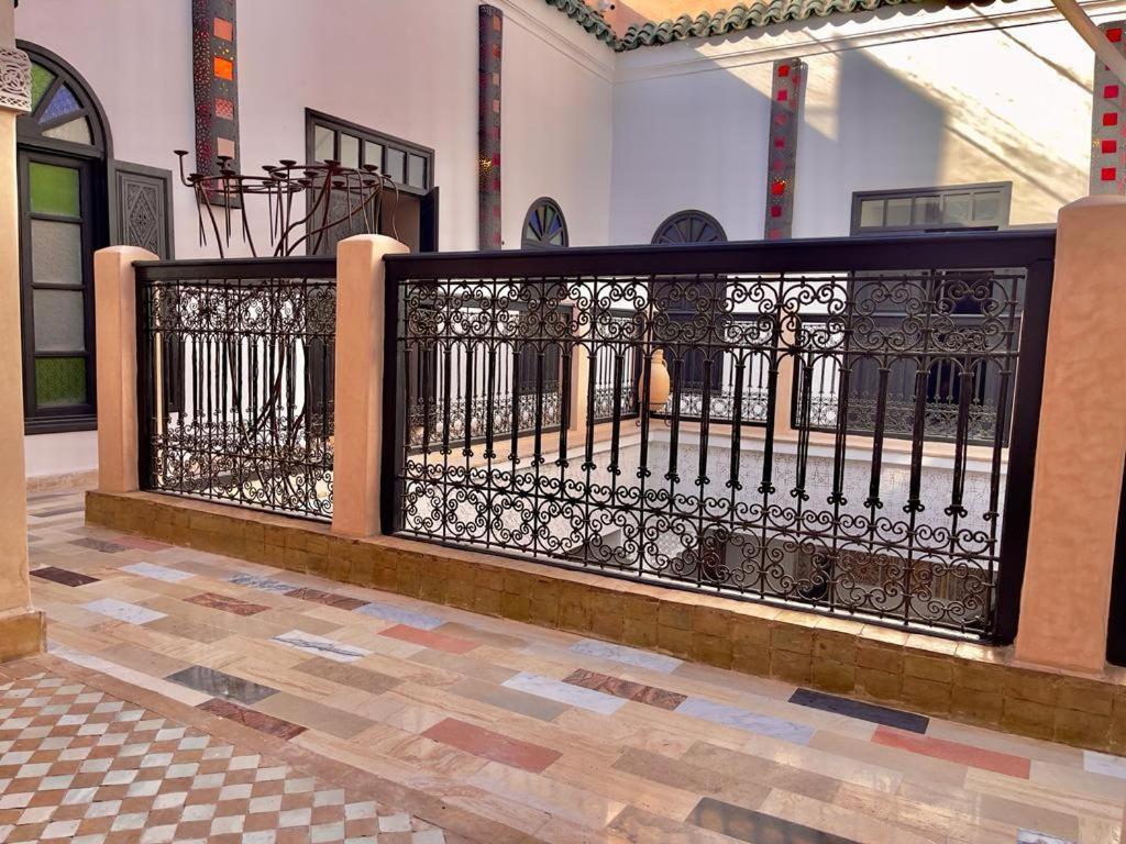 Ta'achchaqa Riad 3*