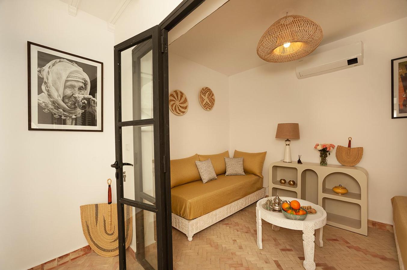 Deva Lina Riad