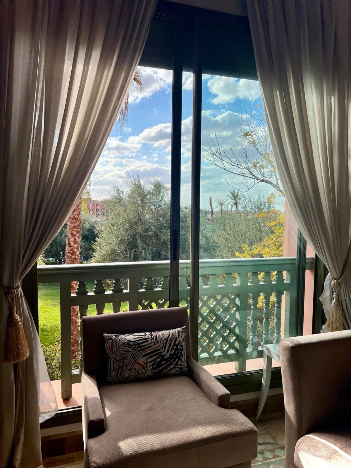 Palm Spot Apartment