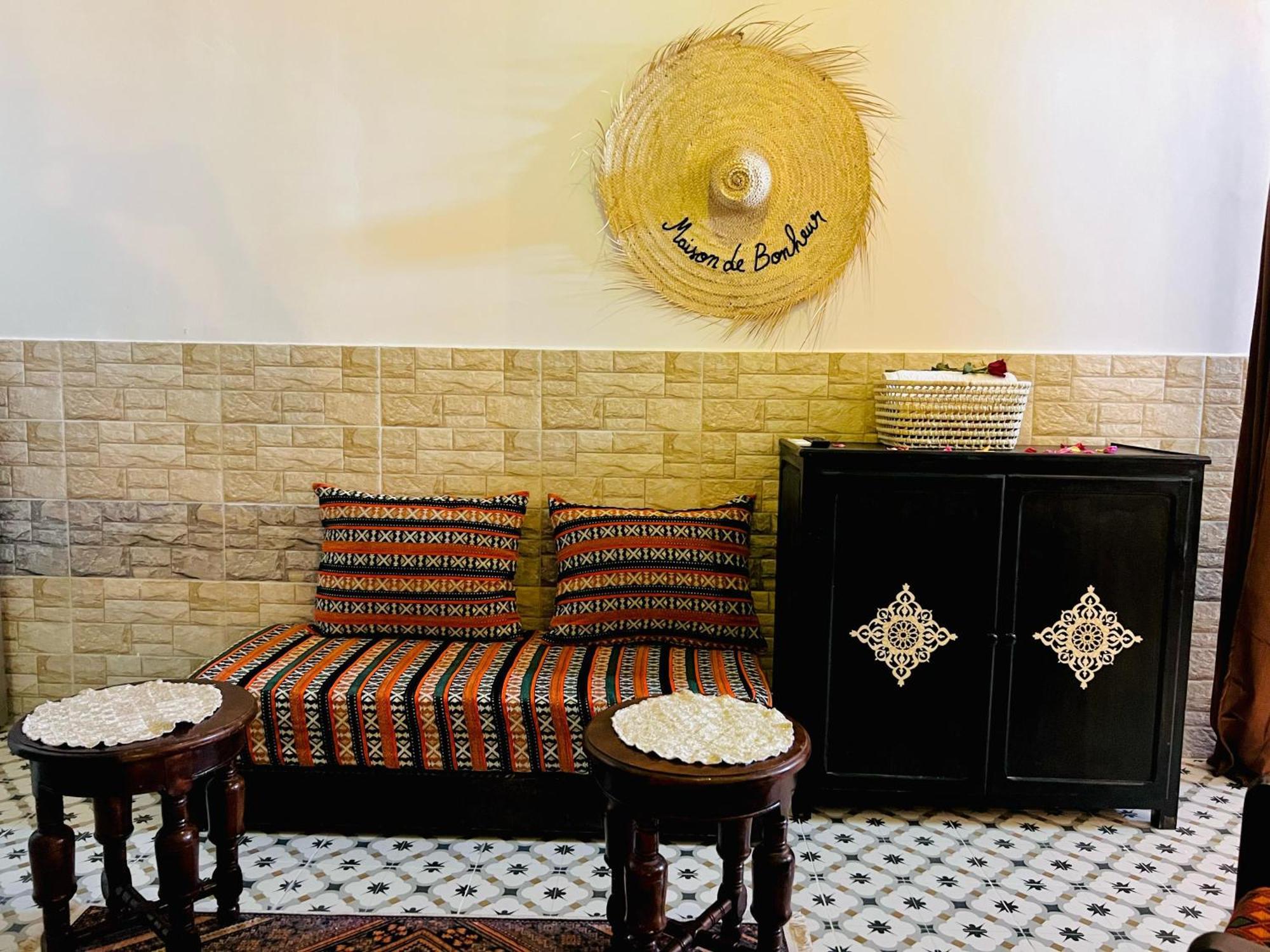 Al Bahja Family Apartment *