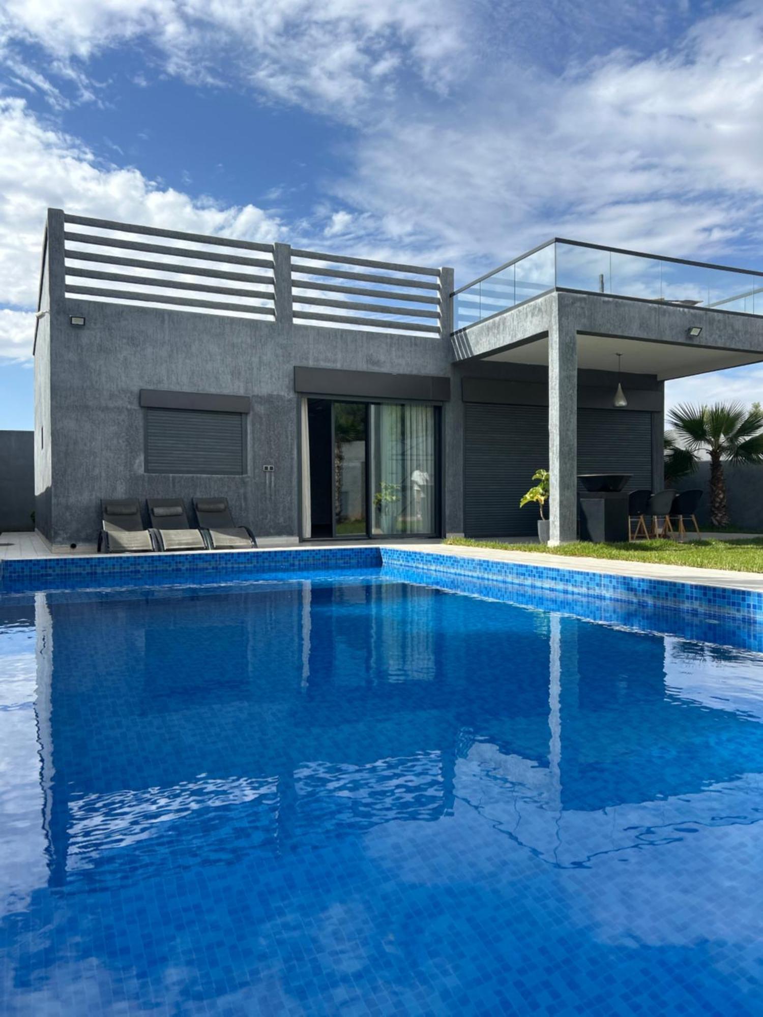 Villa Naouma