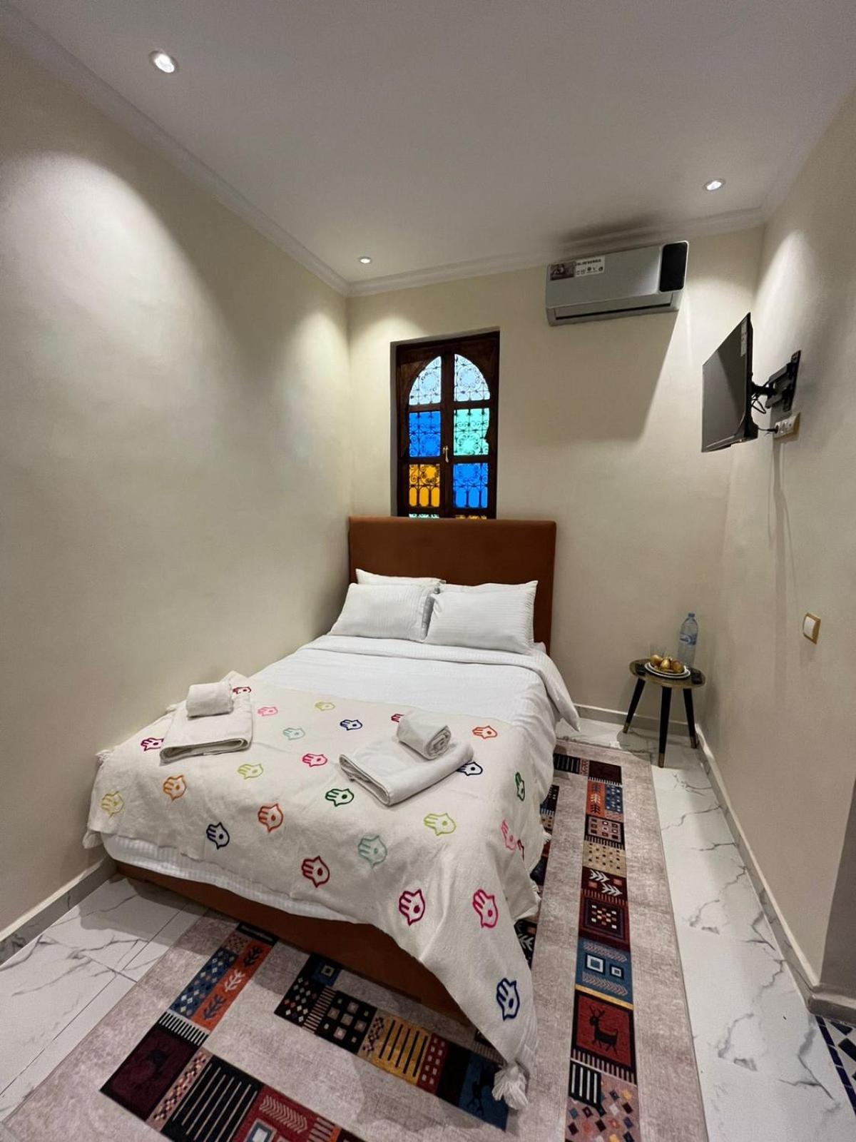 Abrare Guest house *