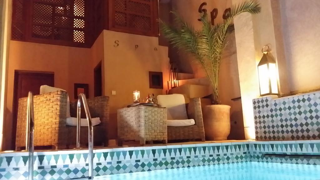 Riad Al Ksar & 4*