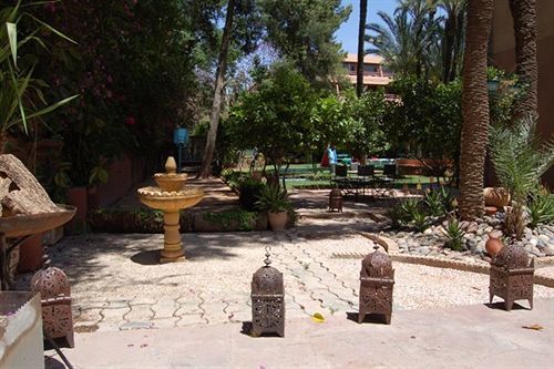 Amine Hotel 3*
