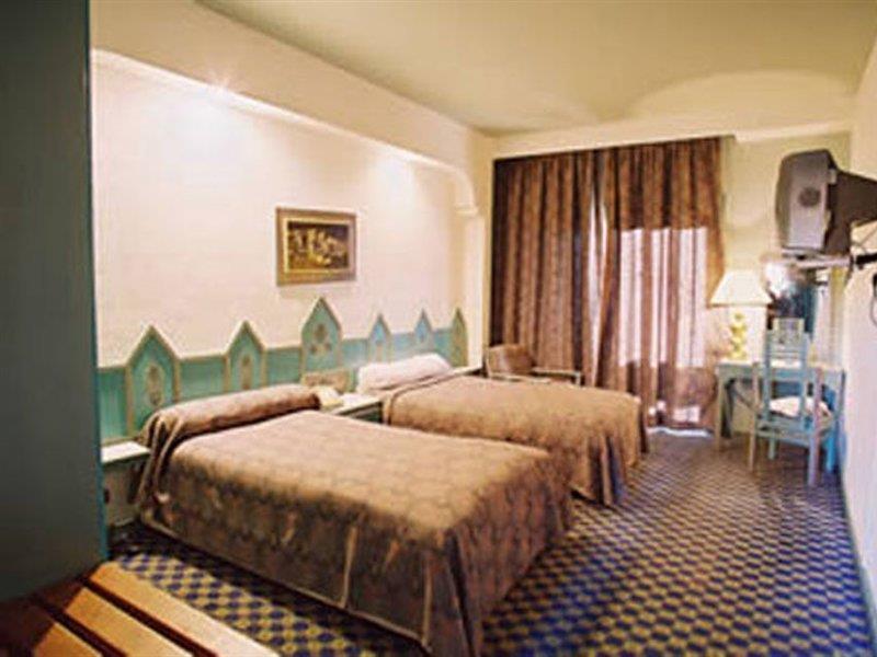 Hotel Amine 3*