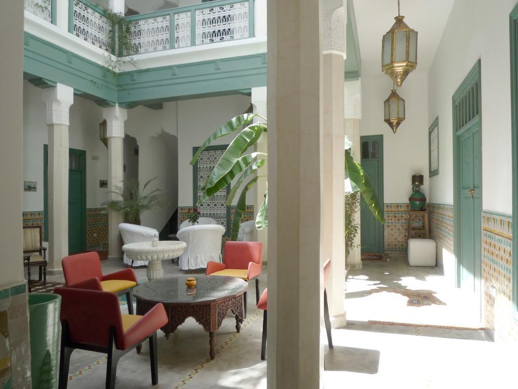 Azahar Riad