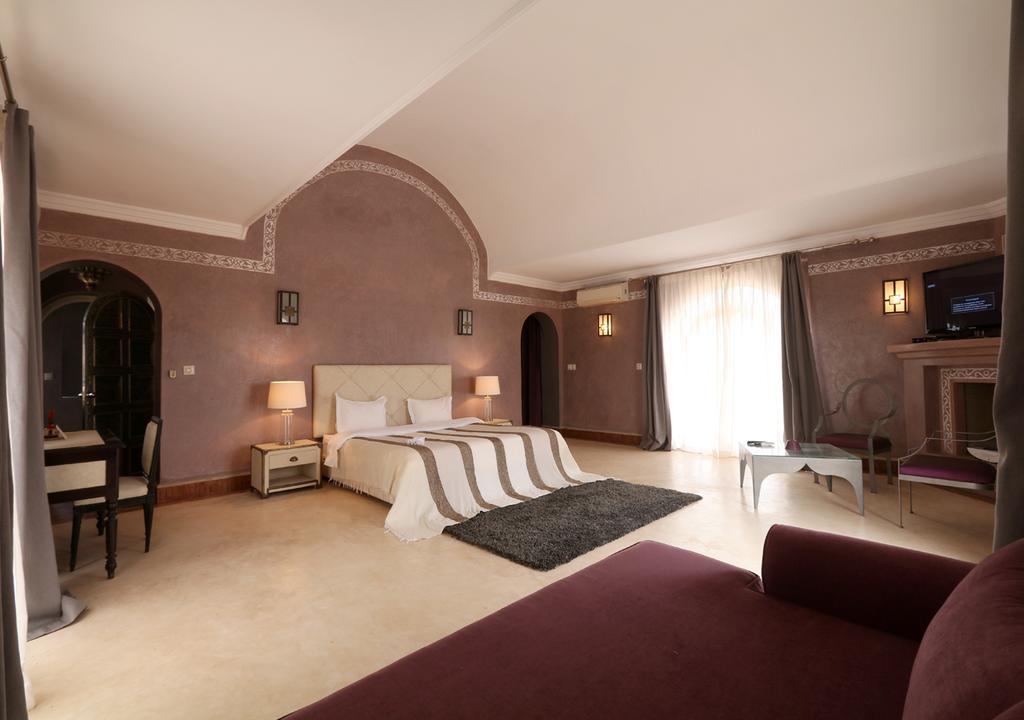 Romanouk Bed & Breakfast