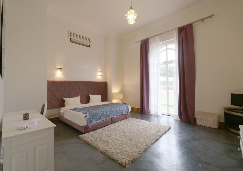 Romanouk Bed & Breakfast