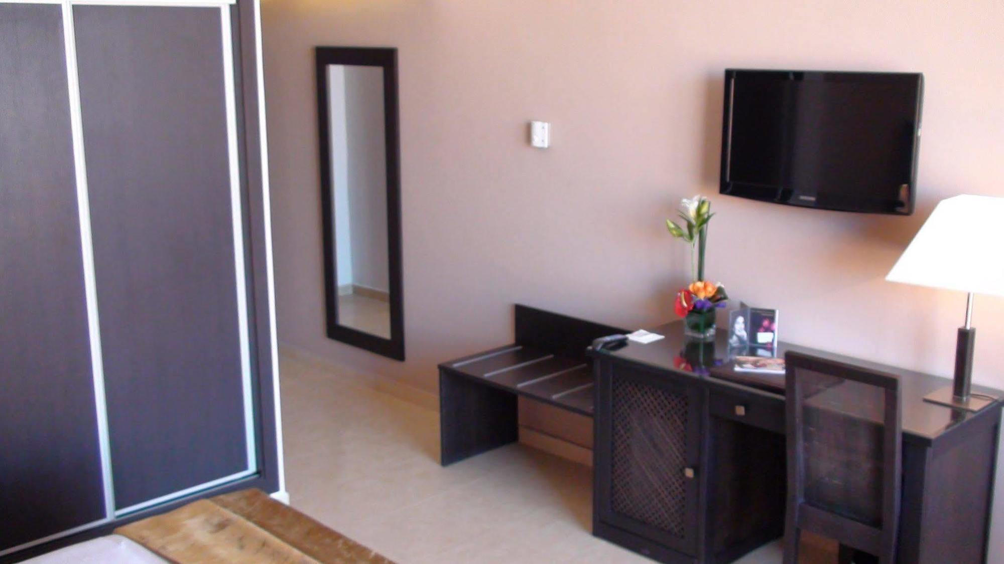 Hotel Rawabi Marrakech &