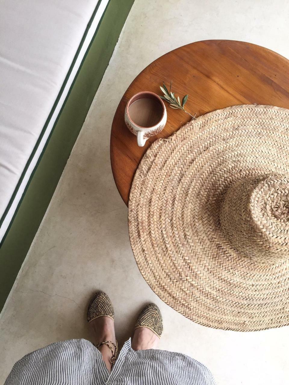 Bab 54 Guest house