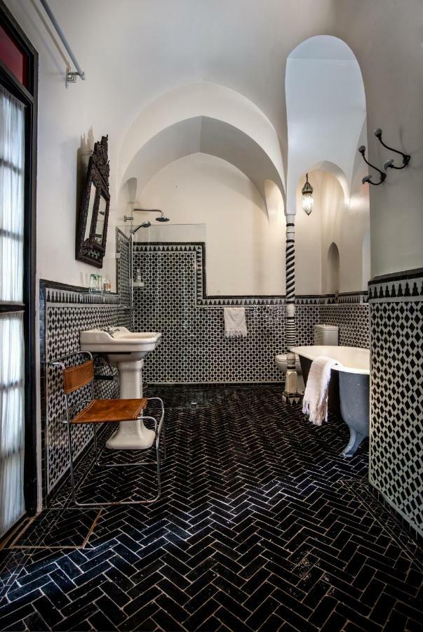 Riad Kbour & Chou Marrakesh