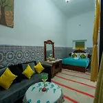 Riad Lalla Aouich