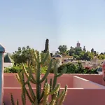 Riad Privatise - 2 Chambres & Petit Dejeuner -Terrasse