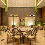 Riad Azia