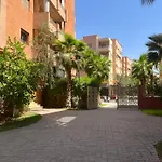 Superbe appartement en résidence avec piscines